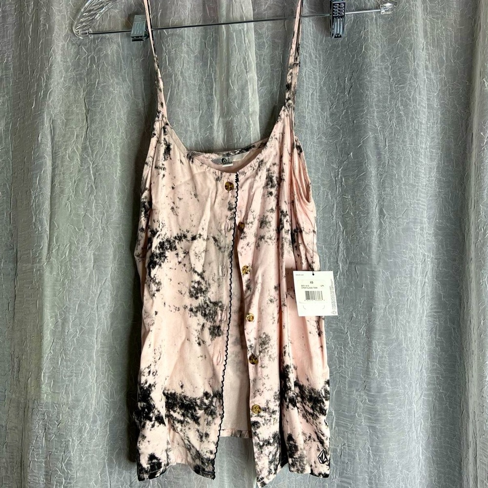 Volcom pink & black tie dye tank top with buttons. Vintage 2000s! New with tags!